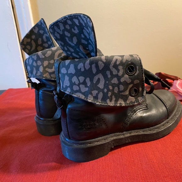 Dr Martens Aimilie Fold Down Black US 7/UK 5 - Rare with ribbon laces - Picture 5 of 8